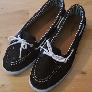 Black sequin and lace boat shoes